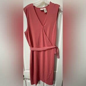 Sleeveless V Neck Tie Dress With Polka Dot Belt